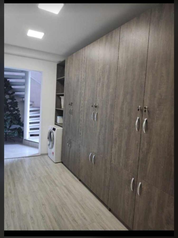 דירות גודאורי Mountain Dream House מראה חיצוני תמונה
